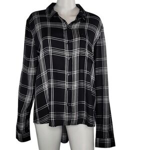 SO Perfect Shirt Black & White Plaid Long‎ Sleeve Blouse